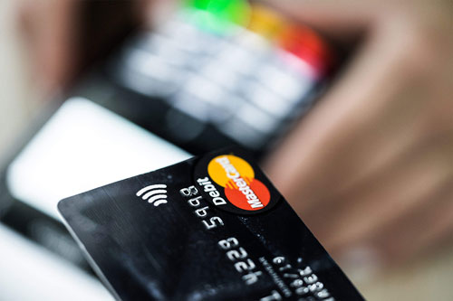 Should I Use Contactless (NFC) Payment Cards? · TeskaLabs Blog